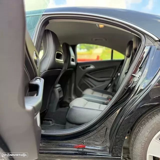 Mercedes-Benz CLA 180 d Urban - 22