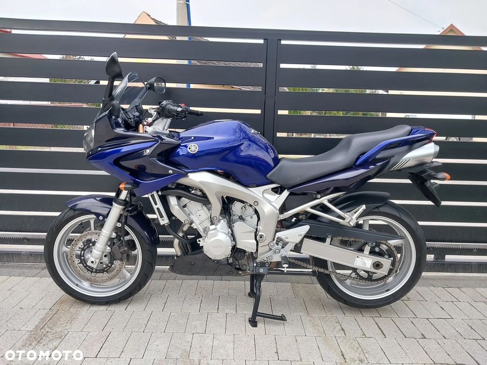 Yamaha FZ6
