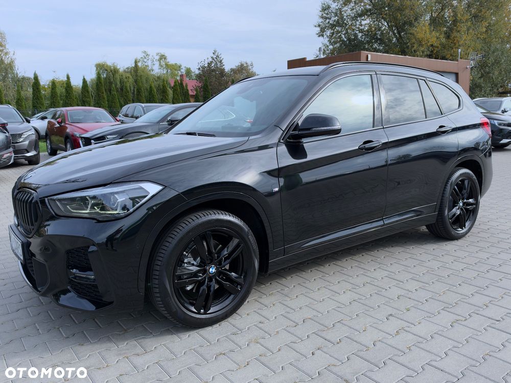 BMW X1 sDrive18d M Sportpaket - 37