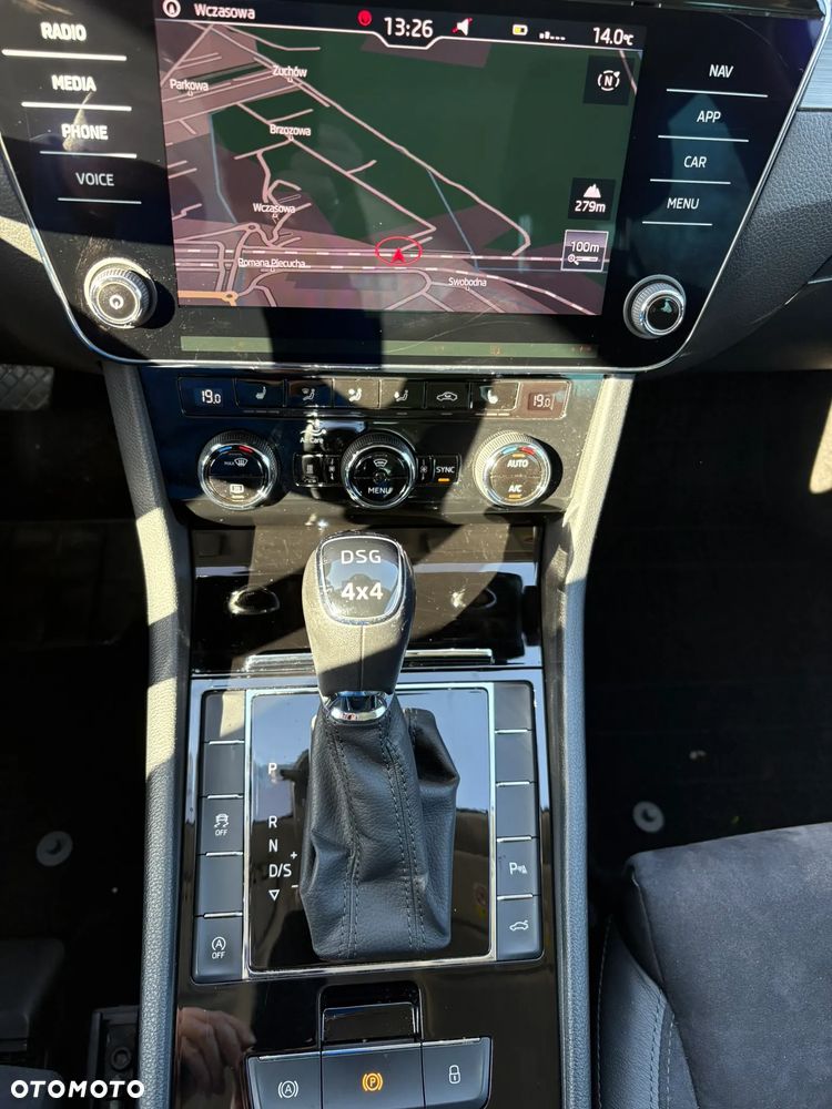 Skoda Superb 2.0 TSI 4x4 Style DSG - 9