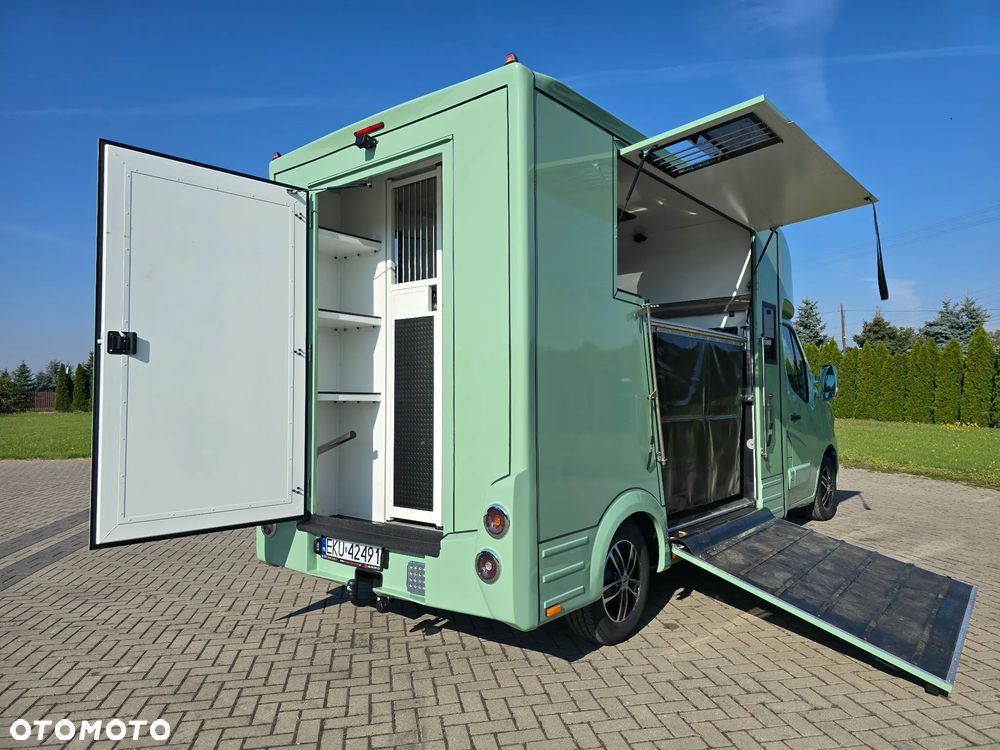 Renault Master-Koniowóz - 16