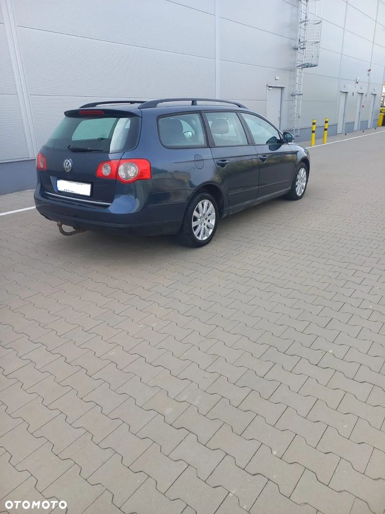 Volkswagen Passat - 8
