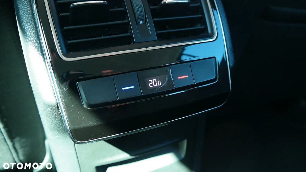 Skoda Superb 2.0 TDI SCR 4x4 Scout DSG - 13