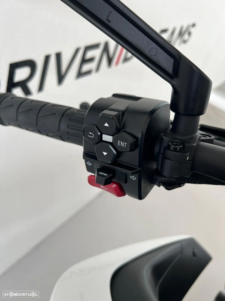CF Moto 450NK - 17