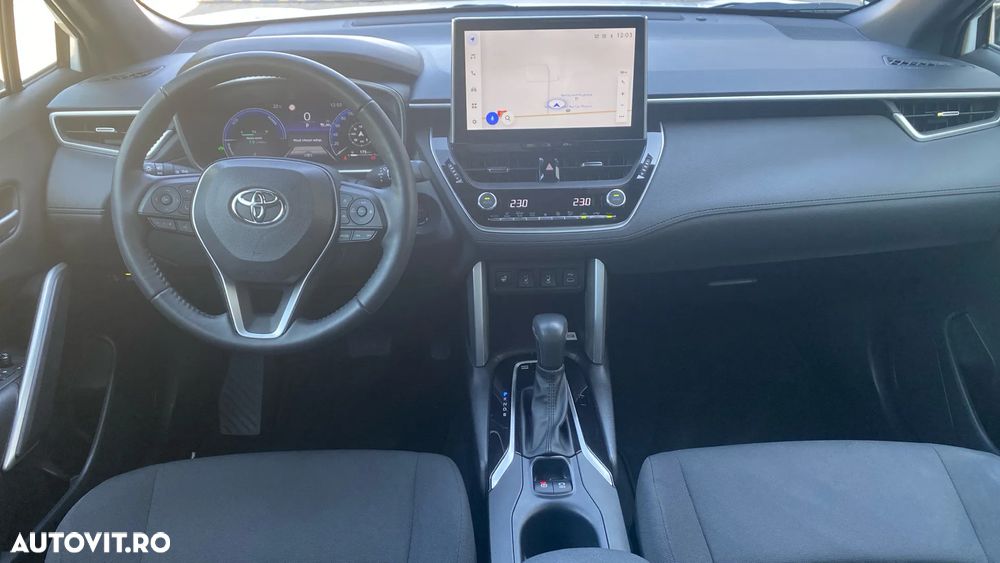 Toyota Corolla Cross - 8