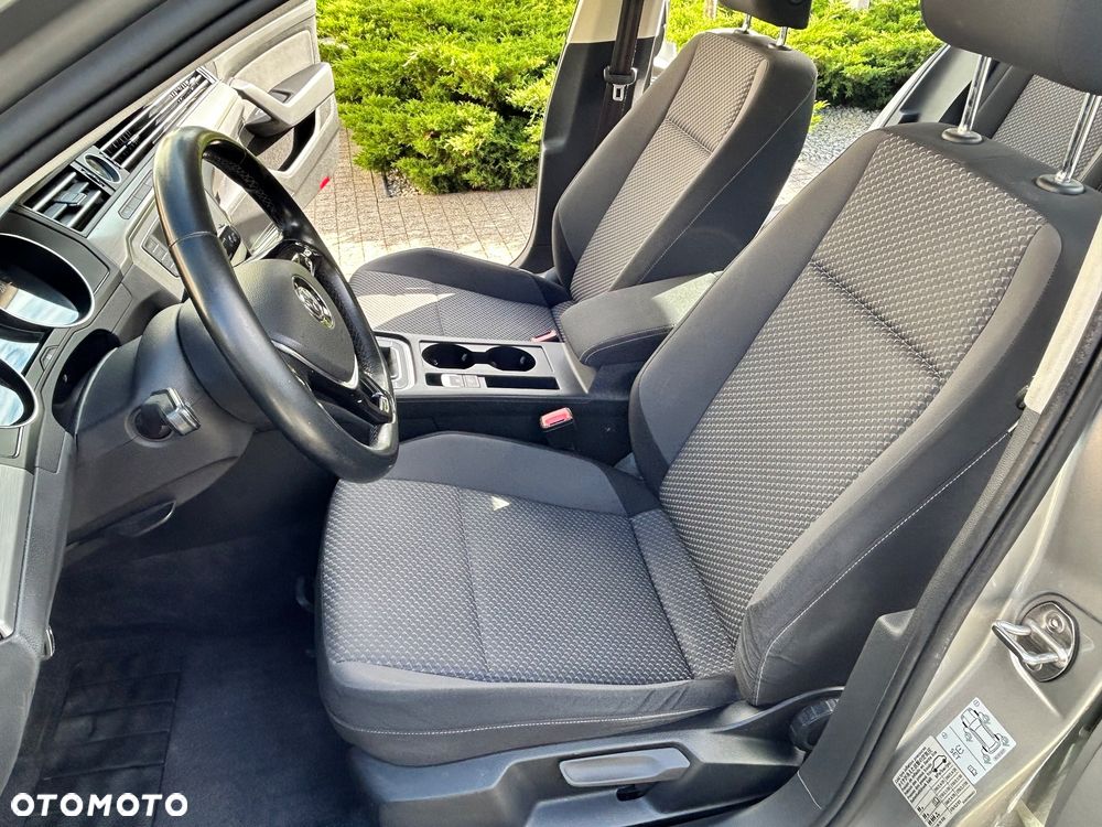 Volkswagen Passat 1.6 TDI BMT Trendline - 12