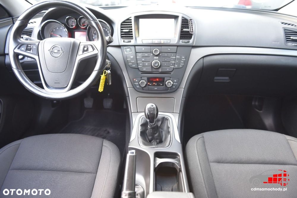 Opel Insignia - 22