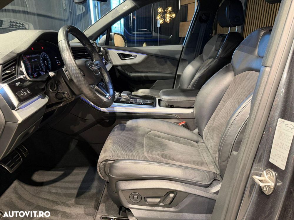Audi Q7 55 TFSI quattro Tiptronic MHEV S Line - 20