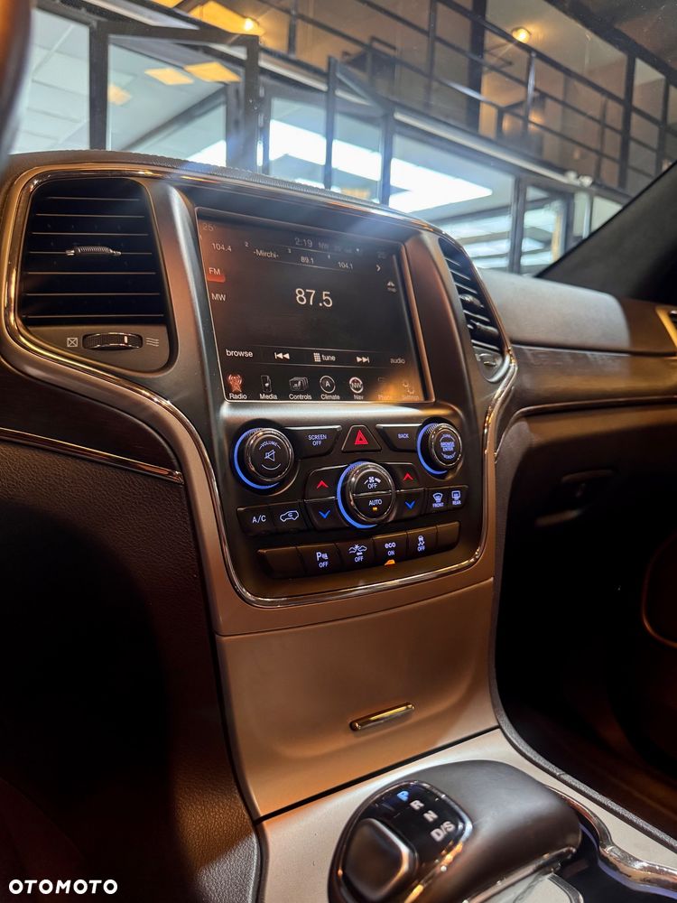 Jeep Grand Cherokee 5.7 V8 HEMI Summit - 27