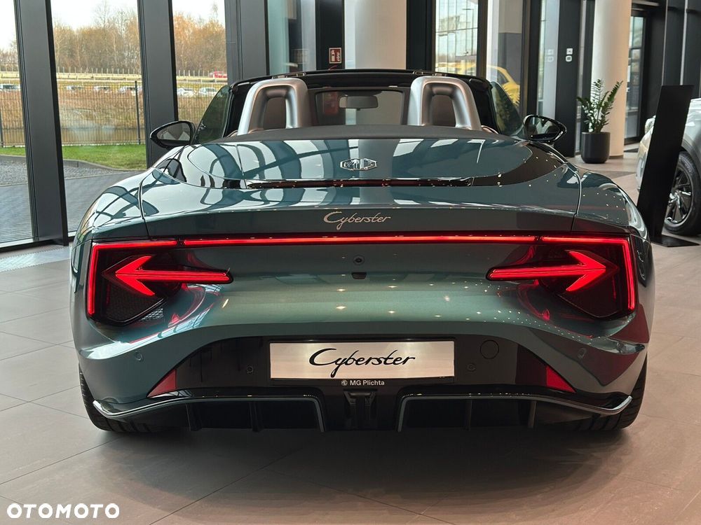 MG Cyberster 77kWh AWD Czarny Dach - 6