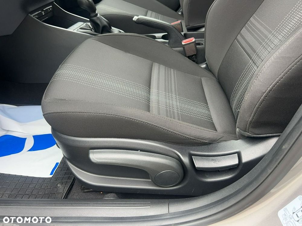 Hyundai i20 - 13