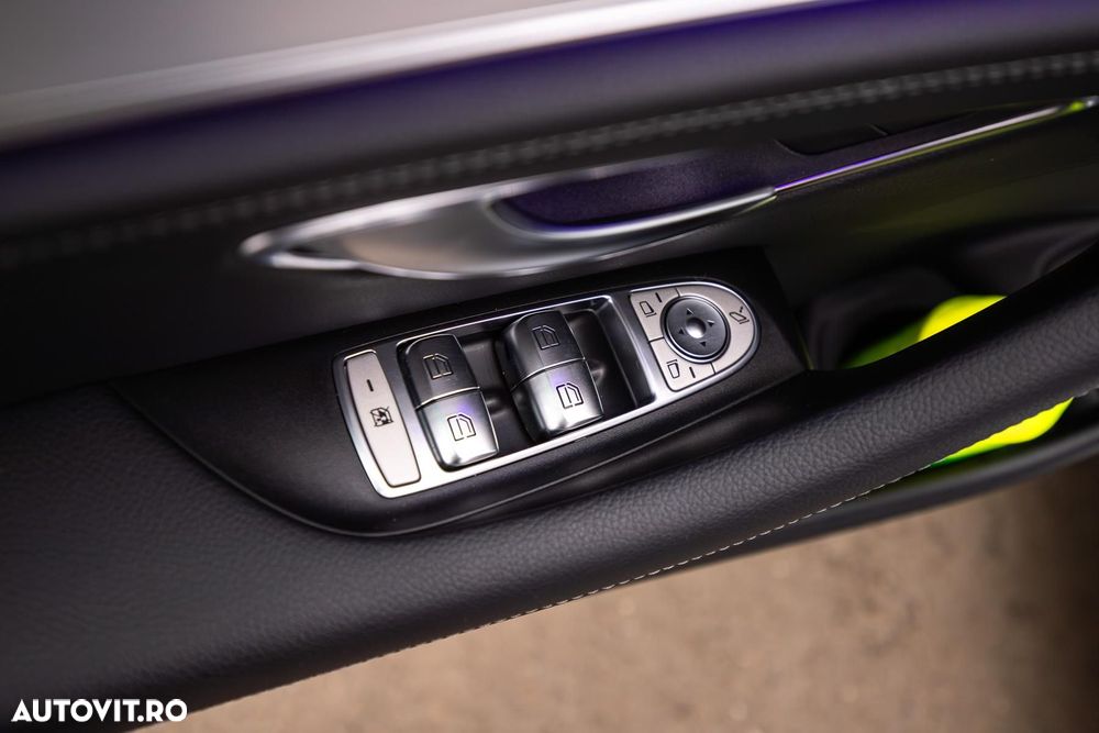 Mercedes-Benz E - 31