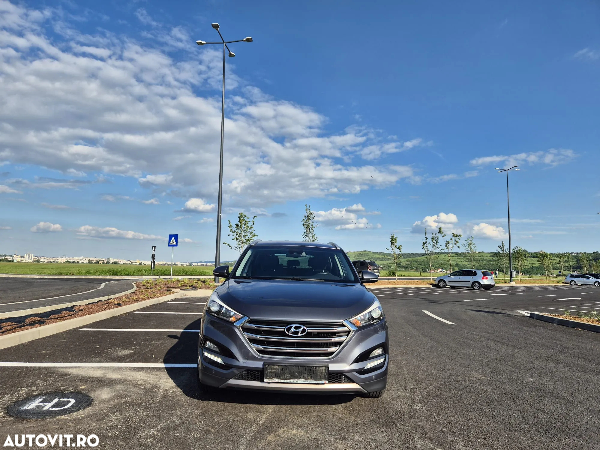 Hyundai Tucson 2.0 CRDI 4WD Automatik Advantage - 4