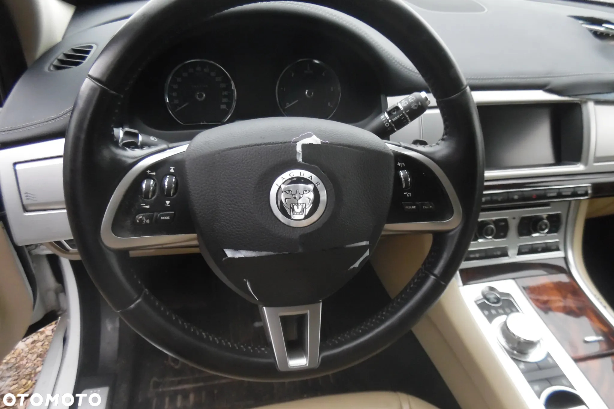 Jaguar XF 3.0 V6 Diesel Sportbrake - 13