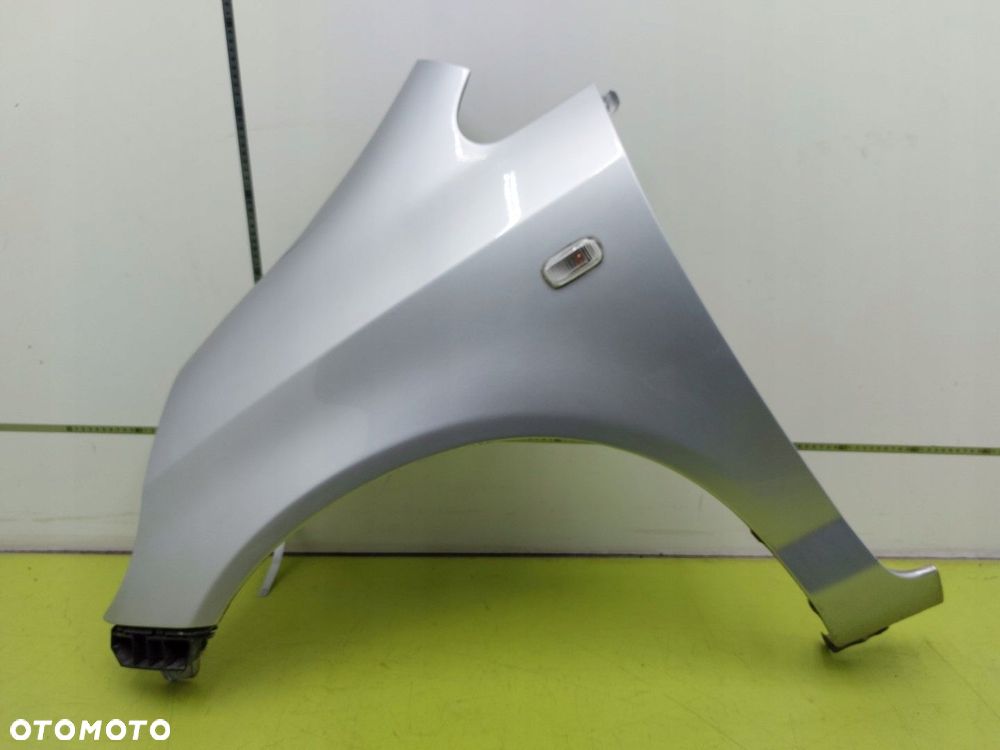 Błotnik przedni lewy HONDA JAZZ II 2002-2008 NH623M SREBRNY - 1