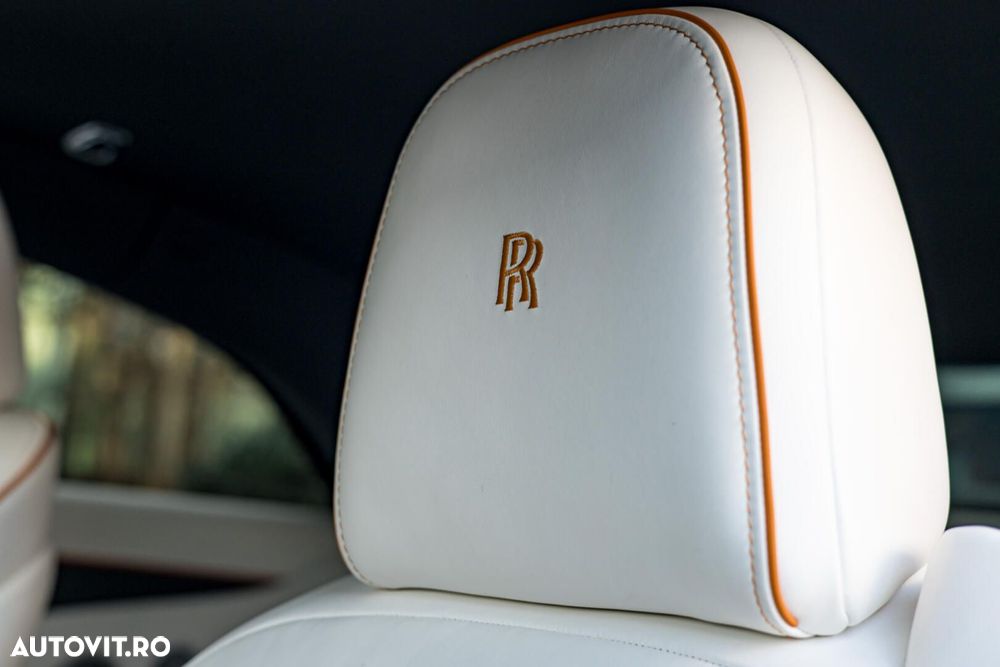 Rolls-Royce Spectre - 21