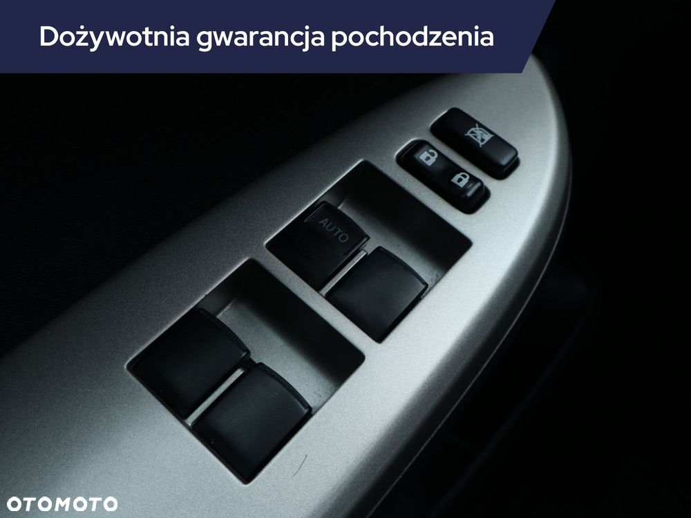 Toyota Corolla - 17