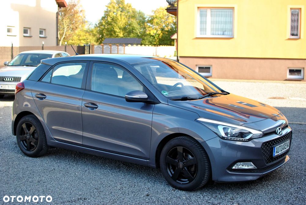 Hyundai i20 1.4 Premium - 11