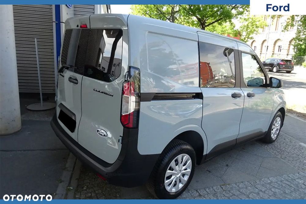 Ford Transit Courier - 6