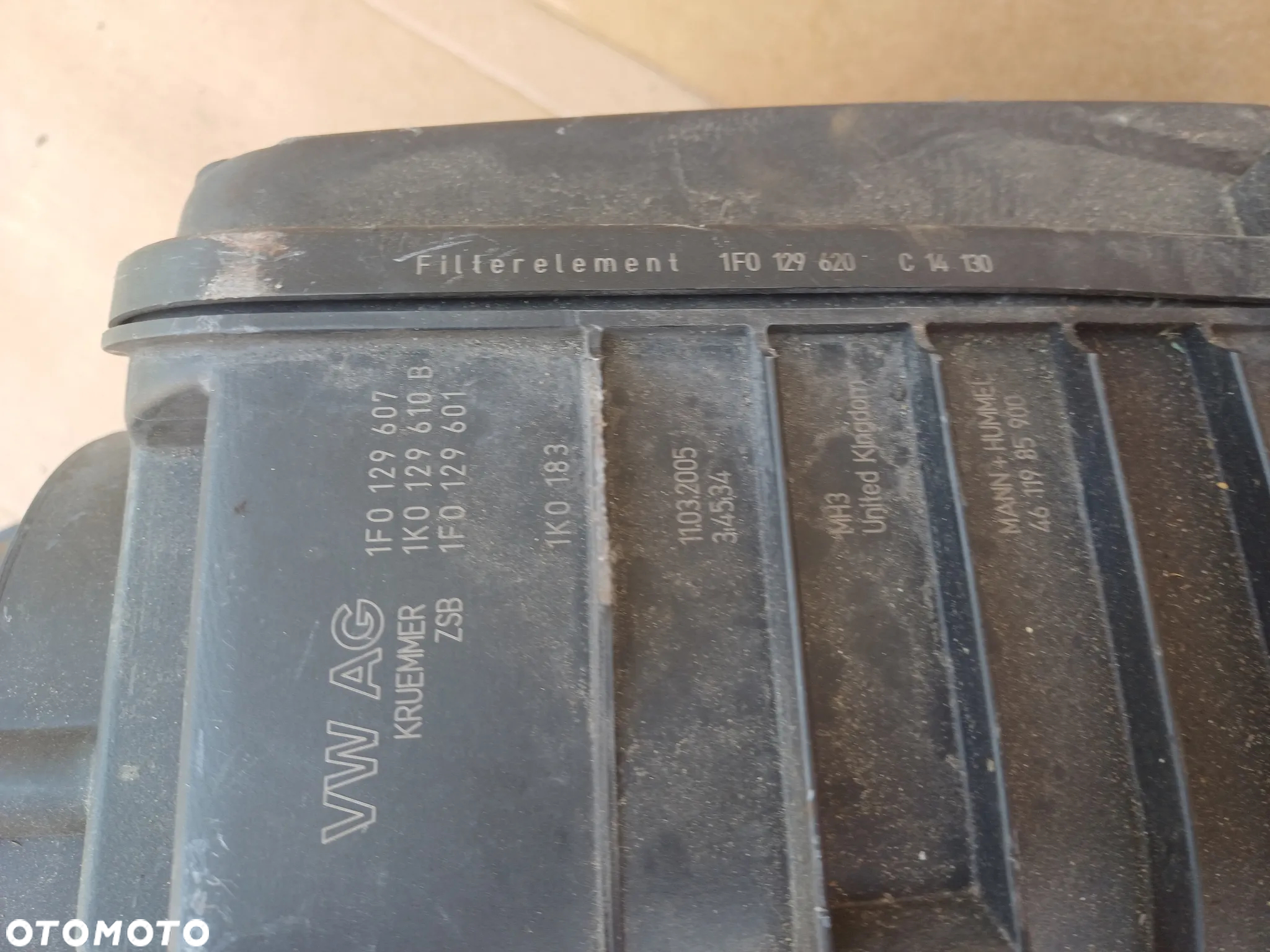 Obudowa filtra powietrza Golf V 1.6 mpi 1K0129610B Audi A3 8P - 8