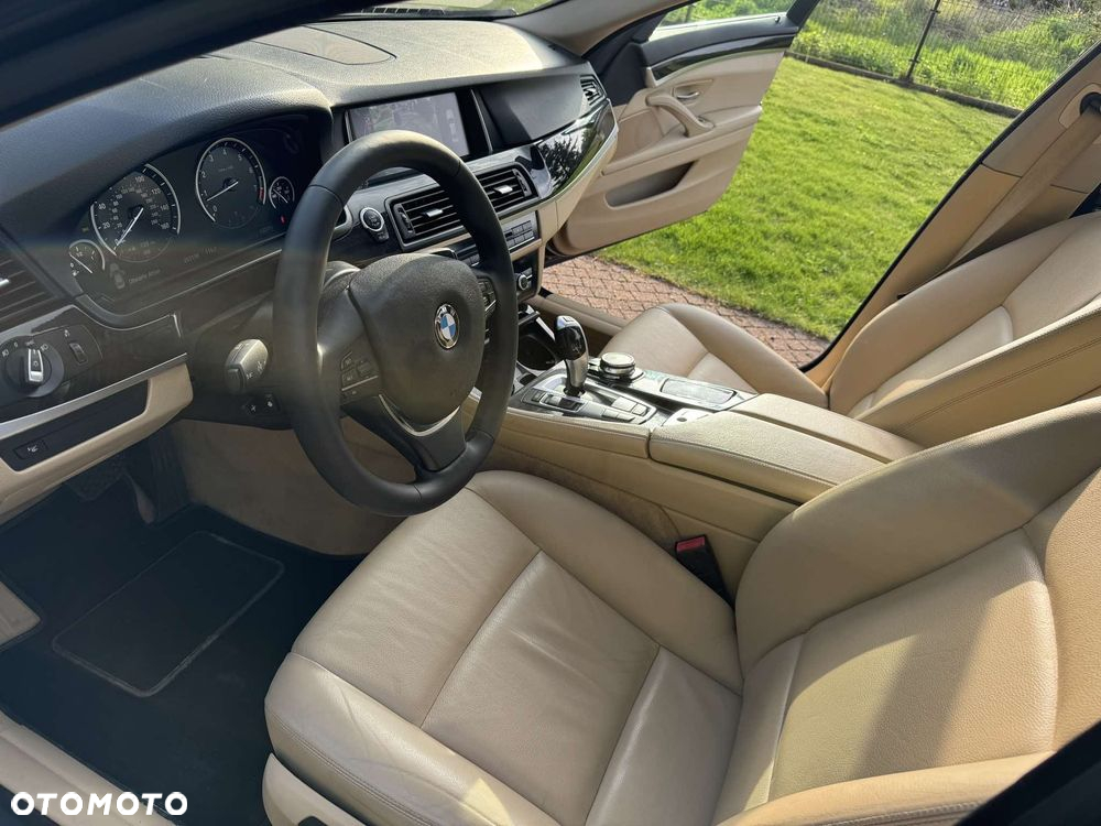 BMW Seria 5 528i xDrive - 19