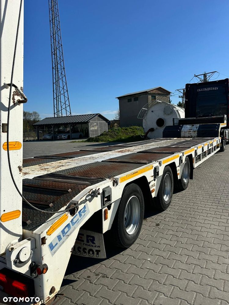 Kögel Firanka Standard oś podnoszona z Niemiec - 3