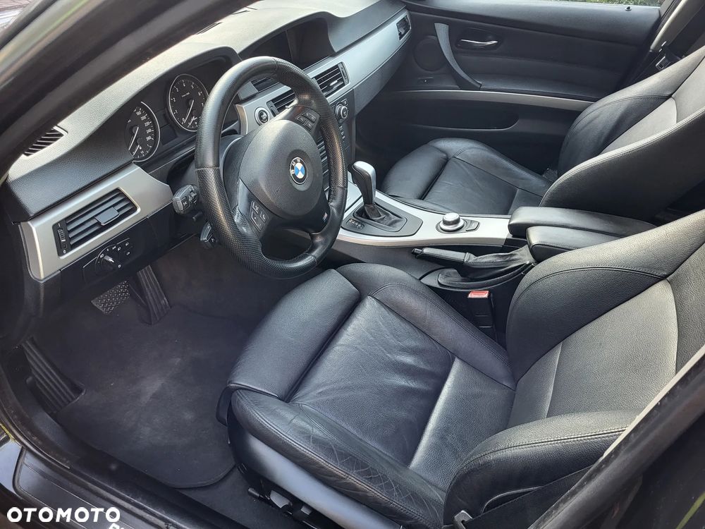 BMW Seria 3 325xi - 6