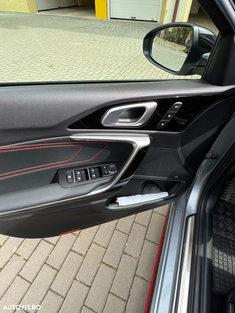 Kia Ceed 1.6 T-GDI 7DCT GT - 10