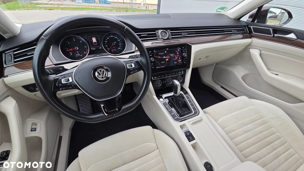 Volkswagen Passat Variant 2.0 TDI DSG (BlueMotion Technology) Highline - 26