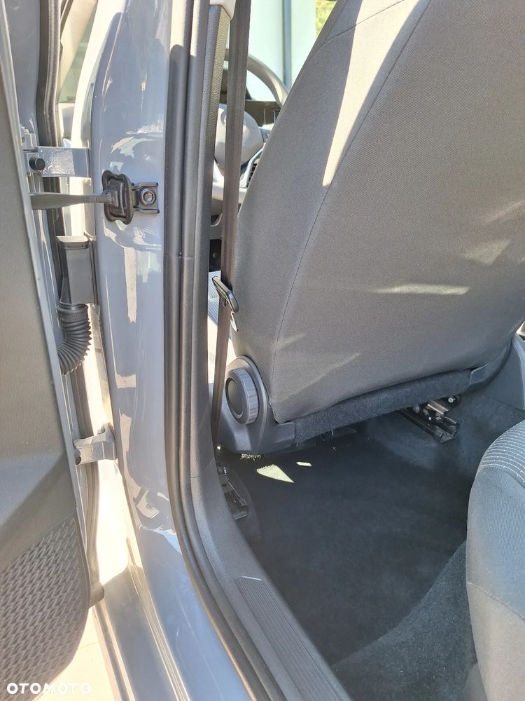 Volkswagen Golf - 11