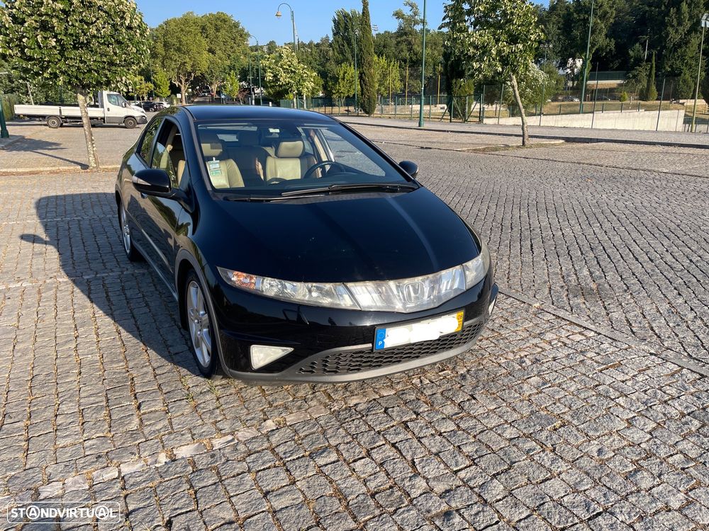 Honda Civic 2.2 i-CTDi Executive NAVI - 1