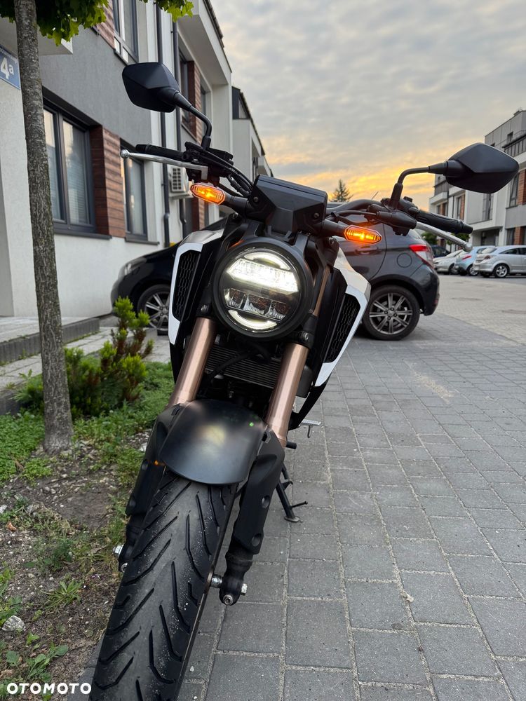 Honda CB - 2