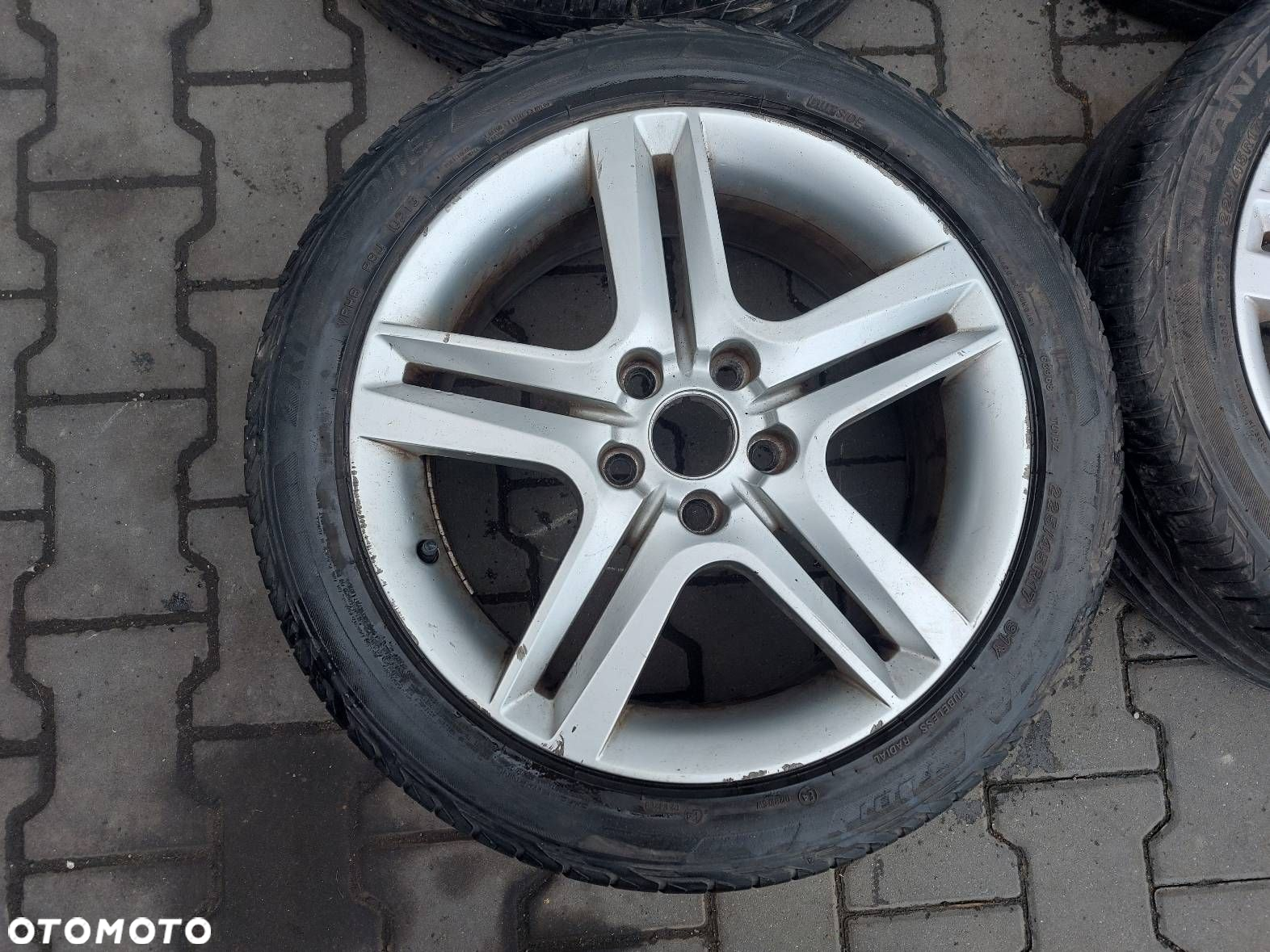 KOŁA 4SZT OPONY + FELGI + DYSTANSE 7JX17 ET54 225/45R17 5X112 AUDI A4 B6 - 8