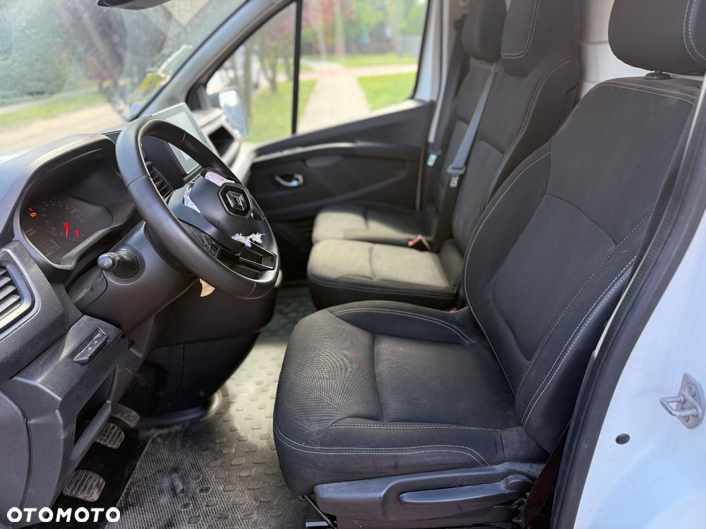 Renault Trafic - 11