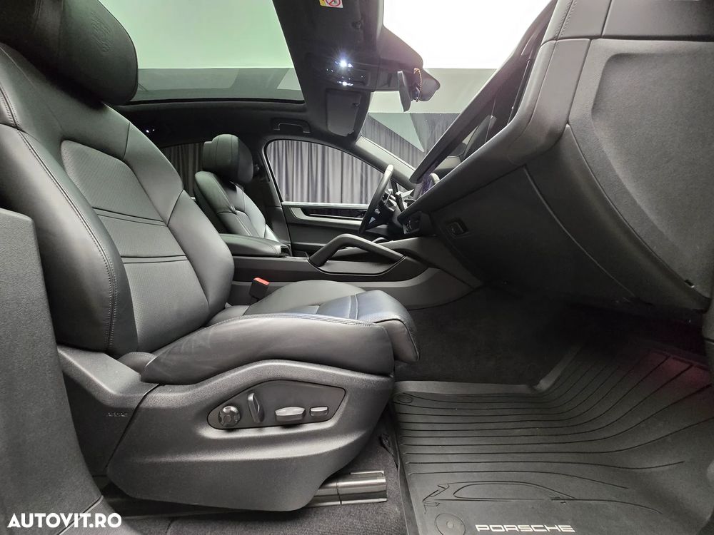 Porsche Cayenne Coupe S Tiptronic S - 25