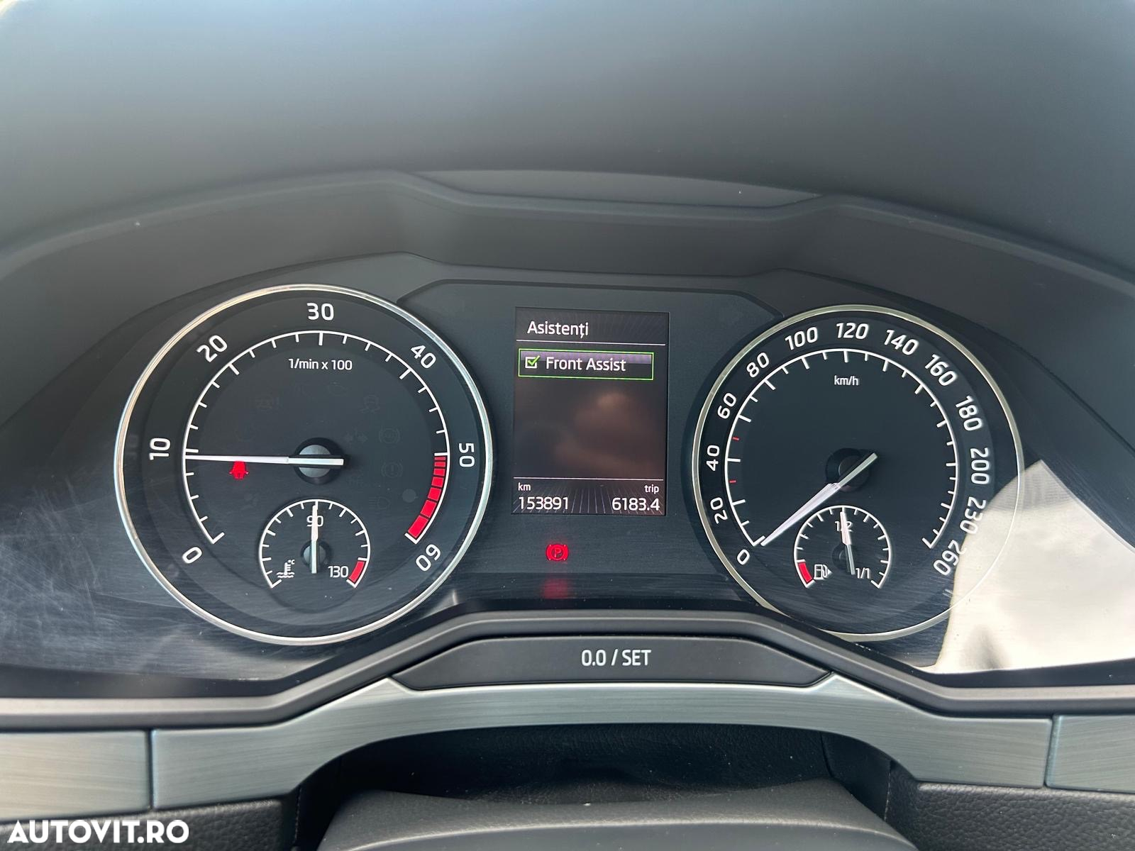 Skoda Superb 2.0 TDI 4X4 DSG Ambition - 28