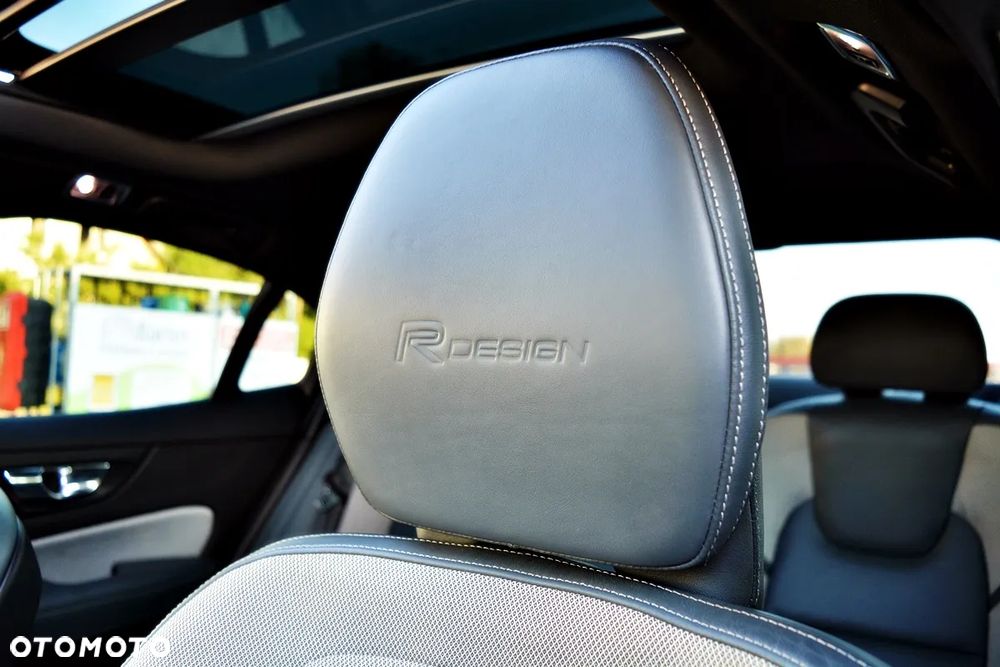 Volvo S60 T6 AWD Geartronic RDesign - 15
