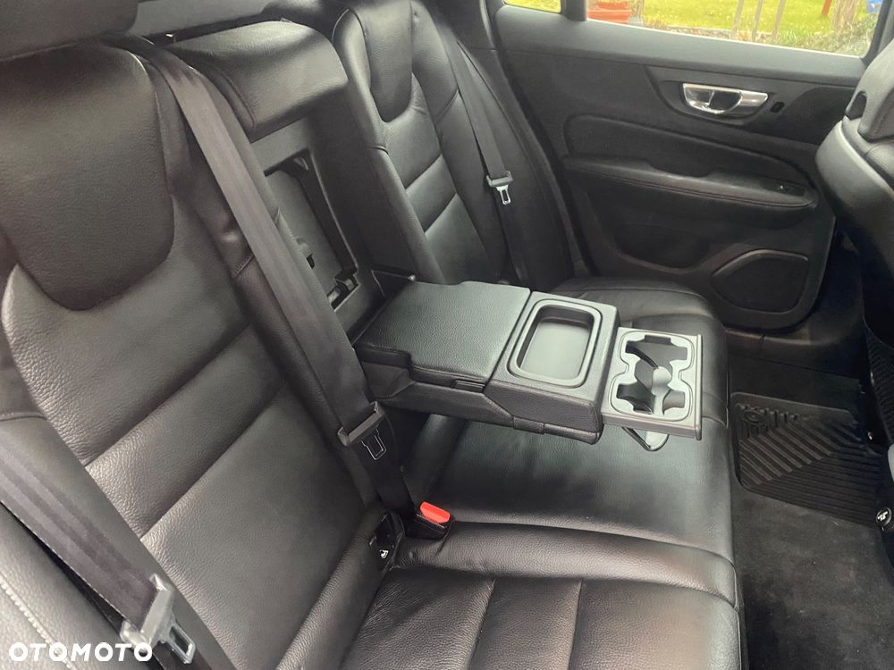 Volvo V60 D3 Geartronic Momentum - 9