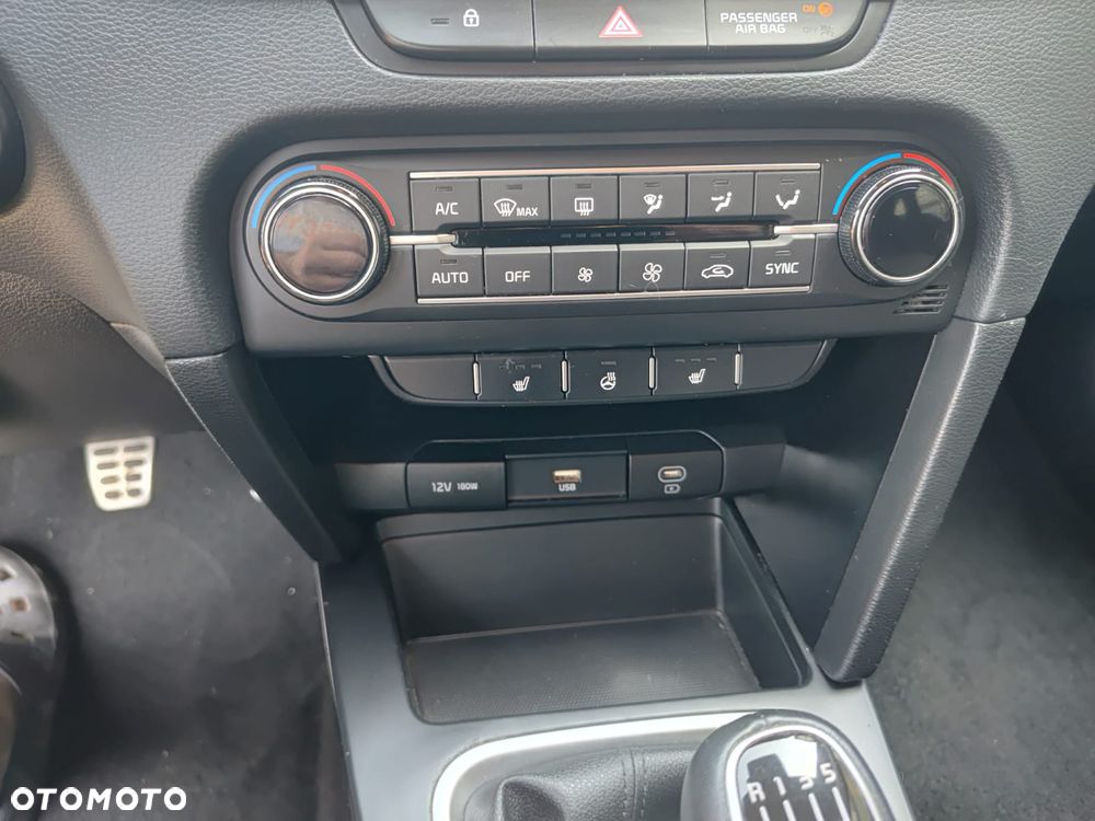 Kia Ceed 1.0 T-GDI 100 OPF Edition 7 - 20
