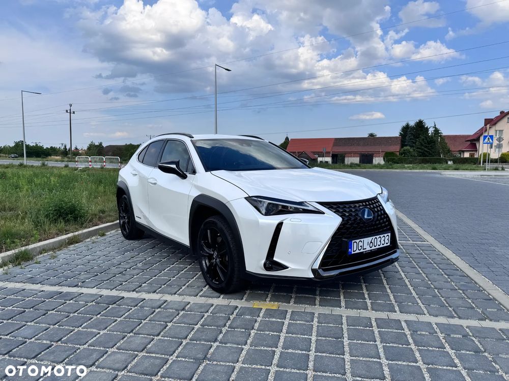 Lexus UX - 2