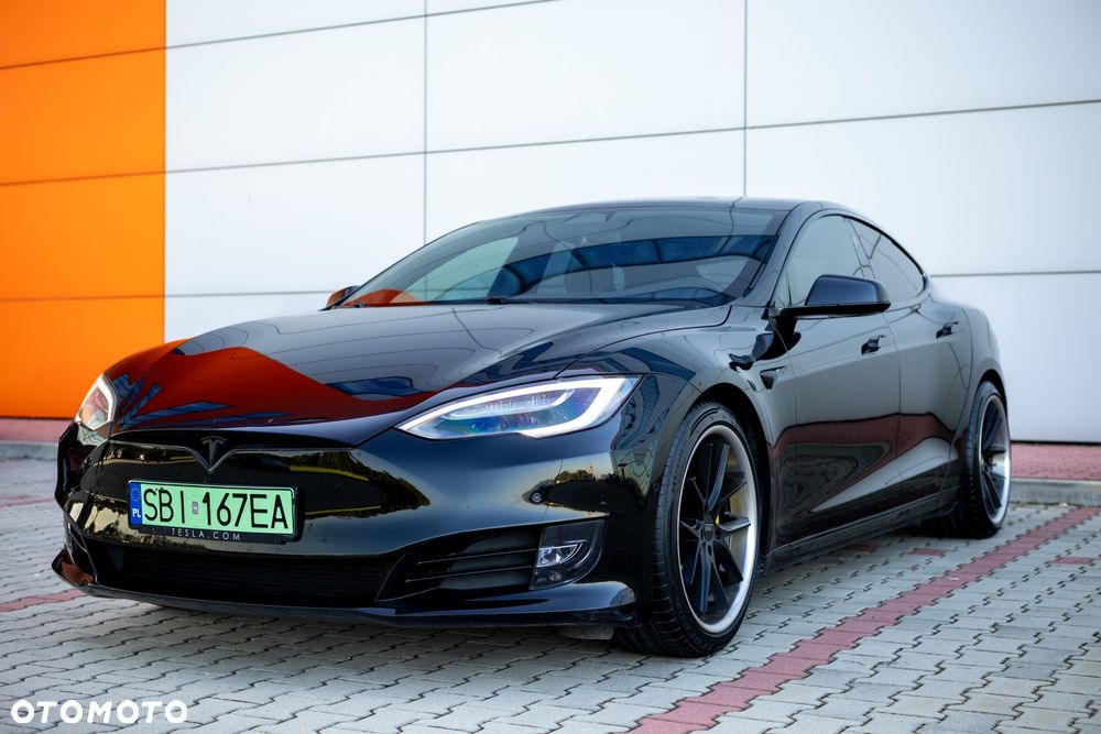 Tesla Model S - 27