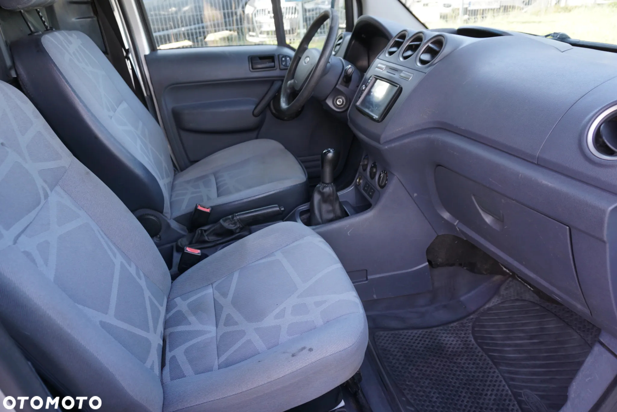 Ford TRANSIT CONNECT - 10