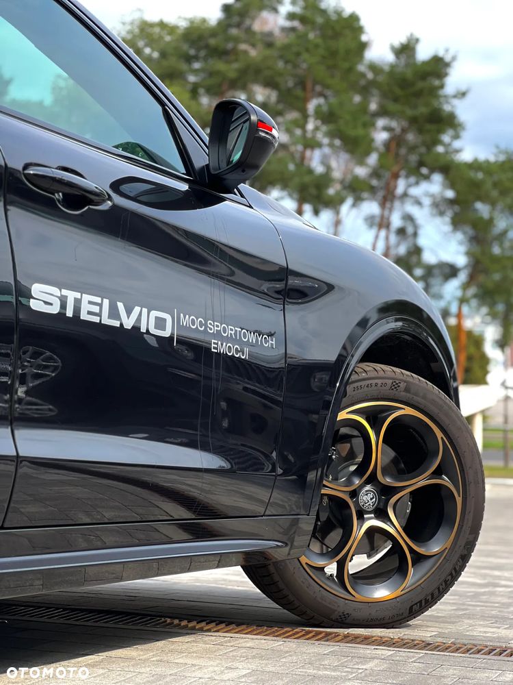 Alfa Romeo Stelvio 2.0 Turbo Intensa Q4 - 9