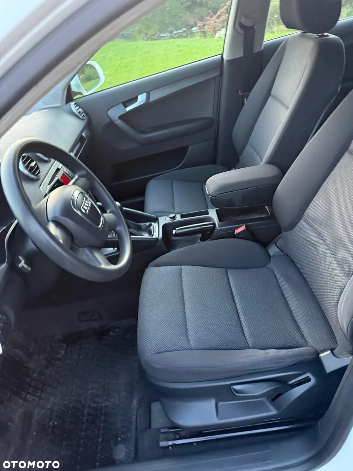 Audi A3 Sportback 1.6 TDI DPF Ambiente - 7