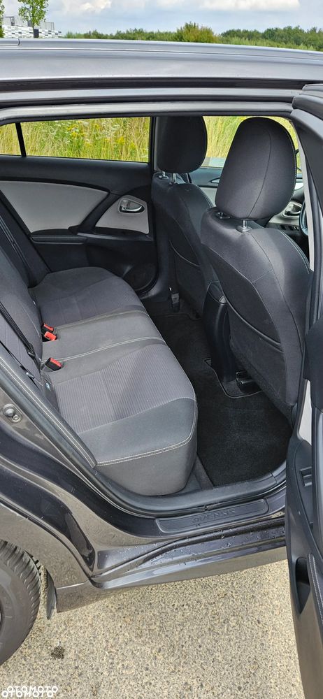 Toyota Avensis 1.8 Premium - 7