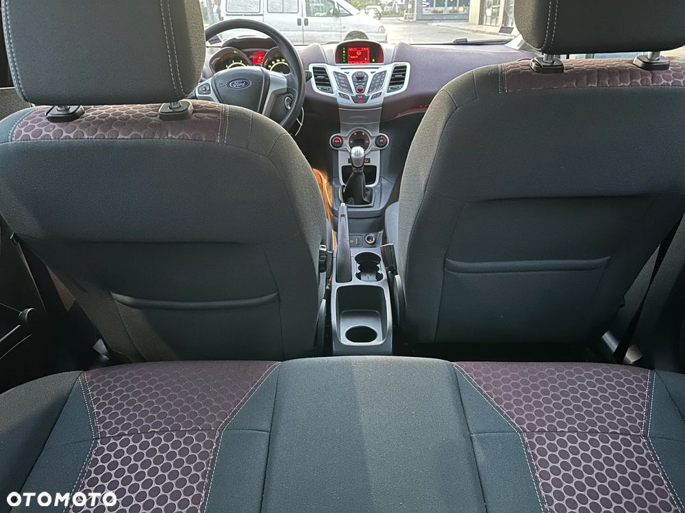 Ford Fiesta 1.4 Titanium - 20