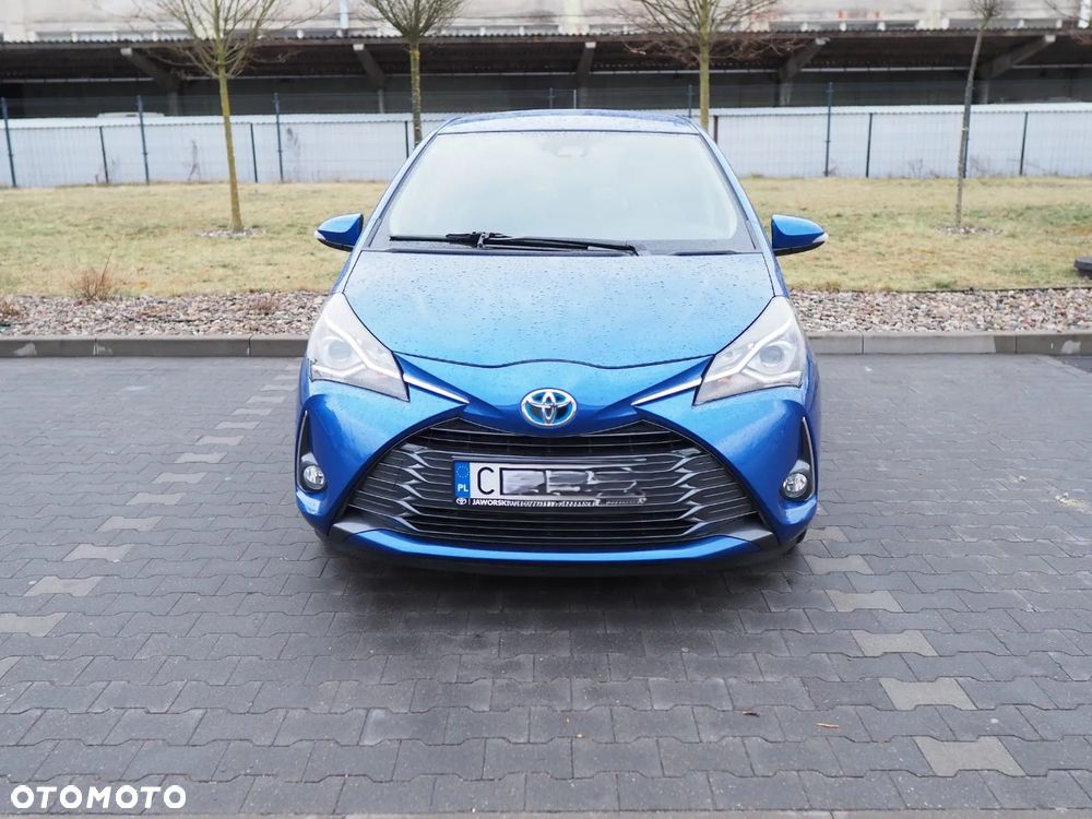 Toyota Yaris Hybrid 100 20th Anniversary - 1