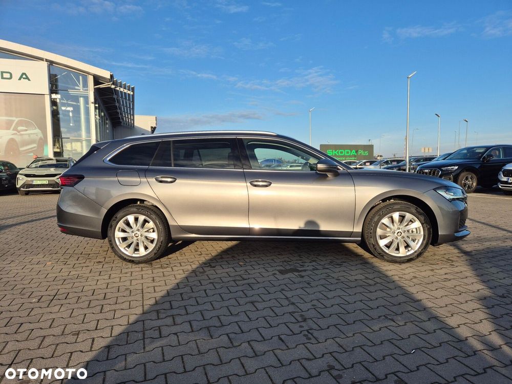 Skoda Superb 2.0 TDI SCR 4x4 Edition 130 DSG - 4