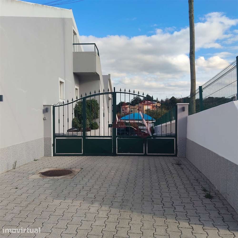 Moradia T3 ( + T1 + T2 Duplex) com Piscina em Albufeira - Grande imagem: 4/20