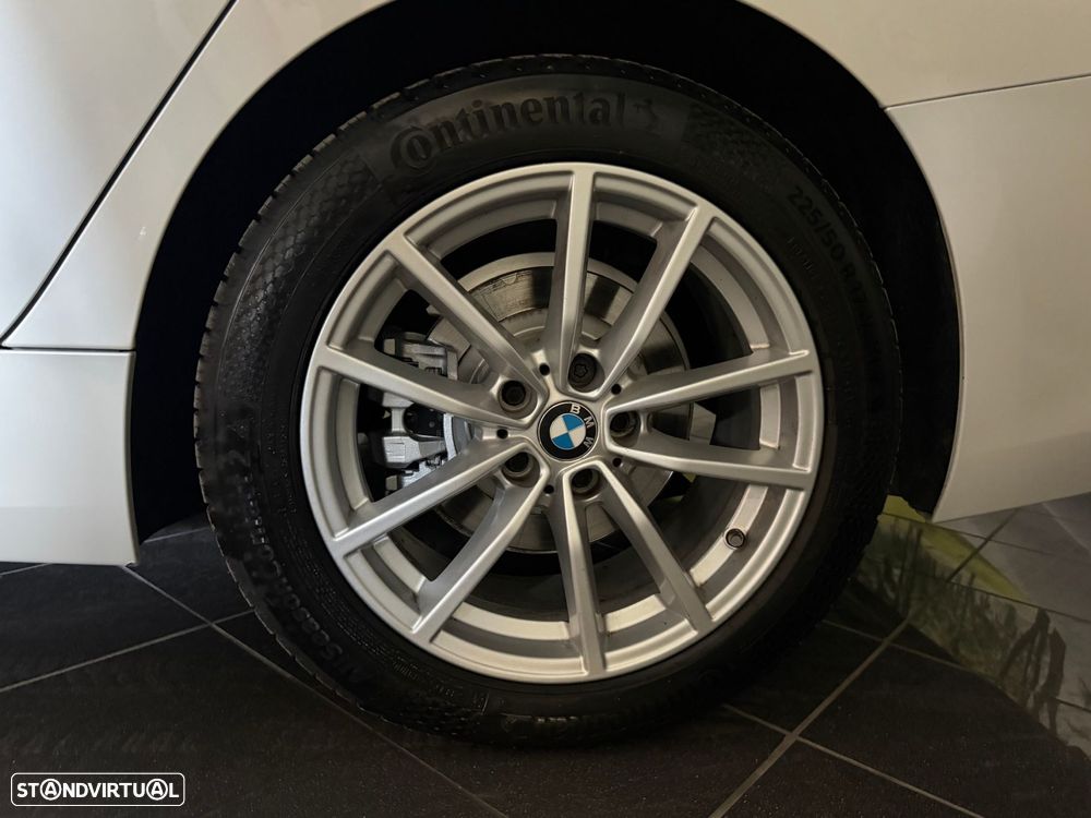 BMW 318 d Aut. Sport Line - 18